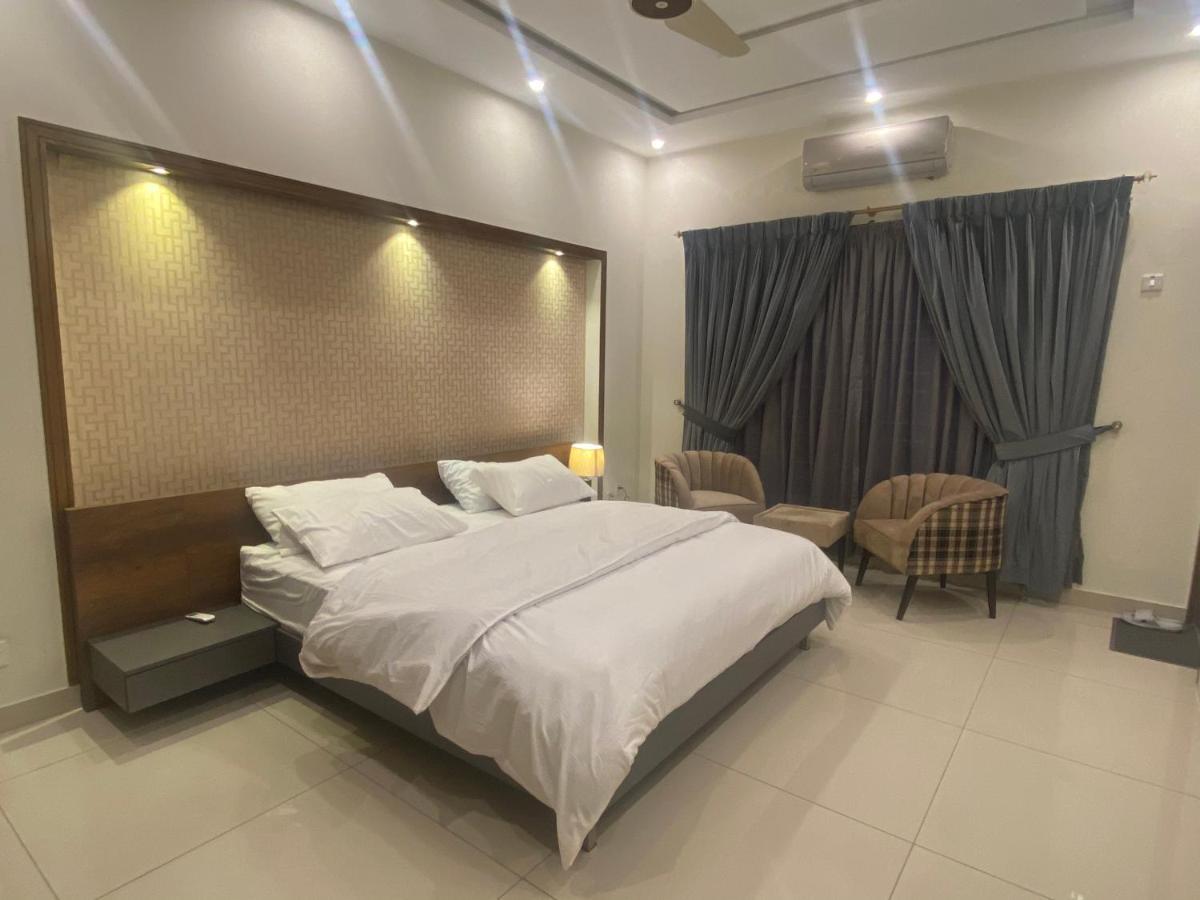 Luxury Guest House In Bahria Town Ραβαλπίντι Εξωτερικό φωτογραφία