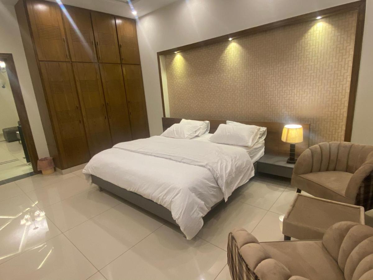 Luxury Guest House In Bahria Town Ραβαλπίντι Εξωτερικό φωτογραφία