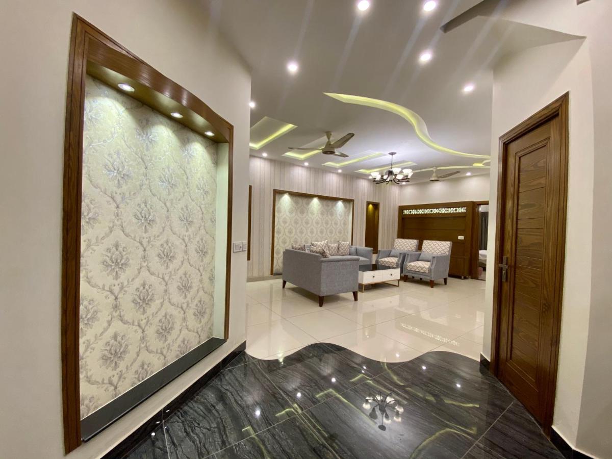 Luxury Guest House In Bahria Town Ραβαλπίντι Εξωτερικό φωτογραφία