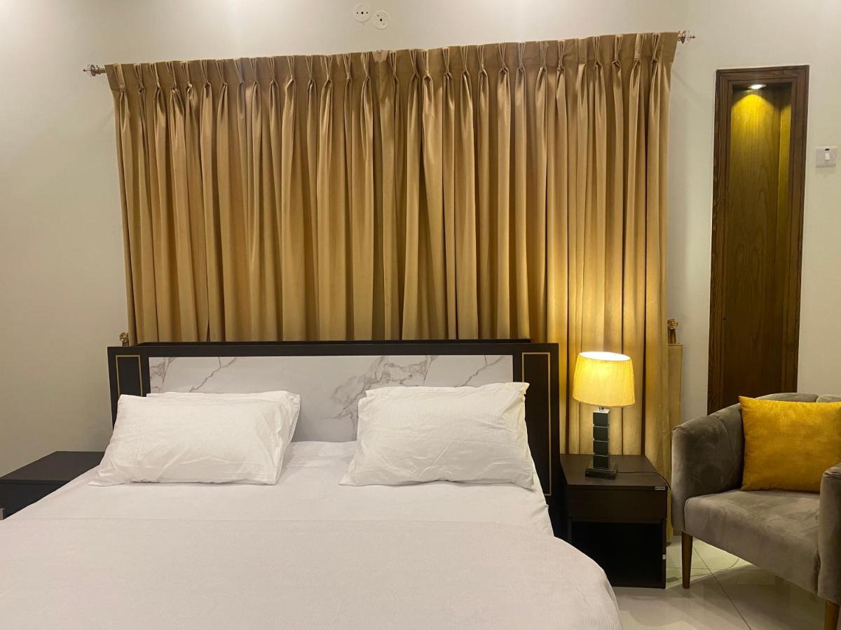 Luxury Guest House In Bahria Town Ραβαλπίντι Εξωτερικό φωτογραφία