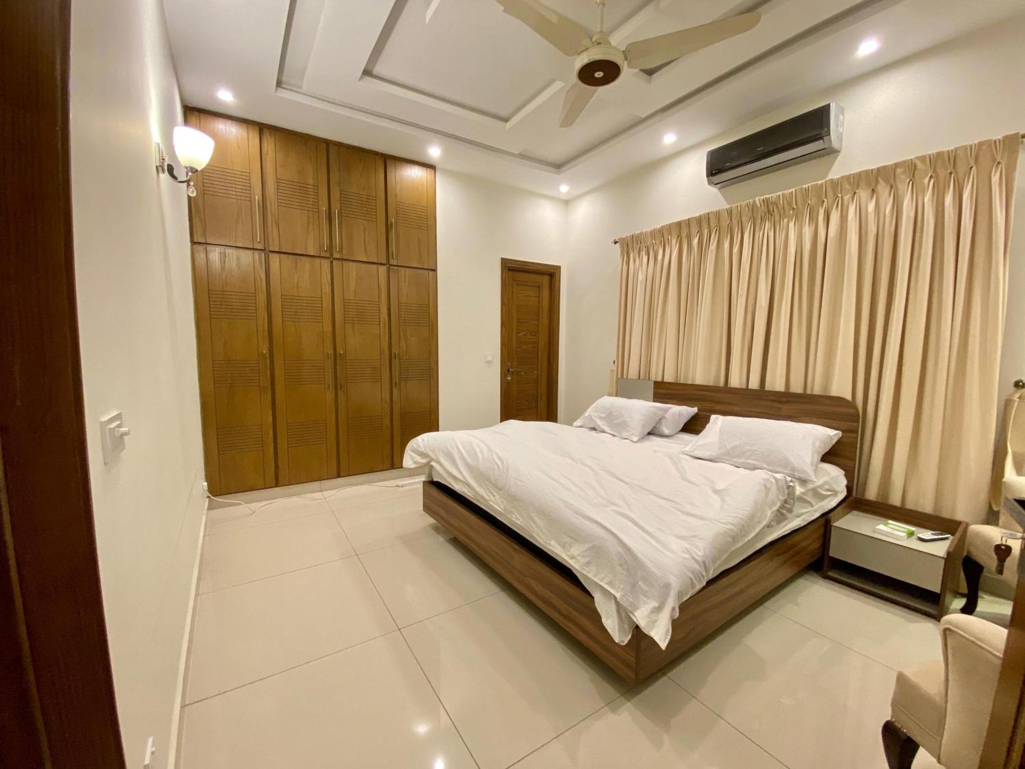 Luxury Guest House In Bahria Town Ραβαλπίντι Εξωτερικό φωτογραφία